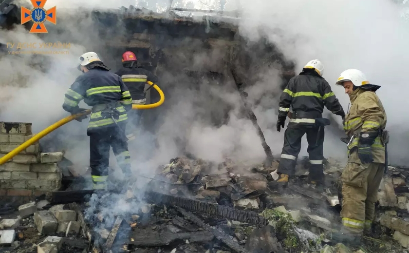 У Синельниківському районі на пожежі загинула жінка