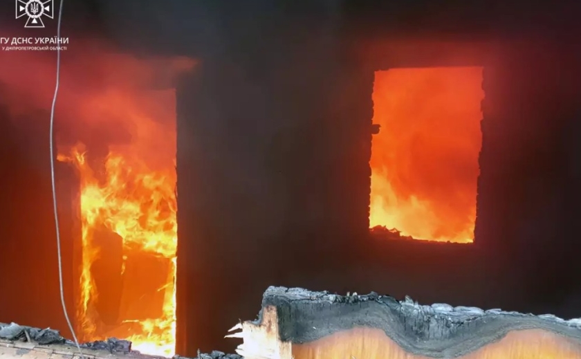 Вогнеборці ліквідували масштабне займання будинку у Синельниківському районі