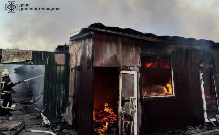 У Синельниківському районі ліквідували пожежу на продовольчому ринку