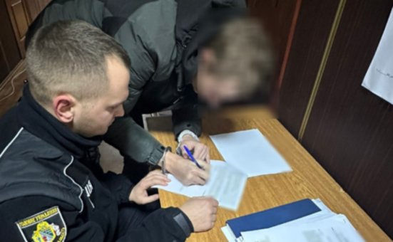Хотів вбити дружину: поліція Синельниківщини затримала 35-річного чоловіка