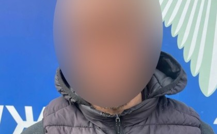 Поліцейські Синельникового повідомили про підозру чоловіку за два злочини, скоєні в один день