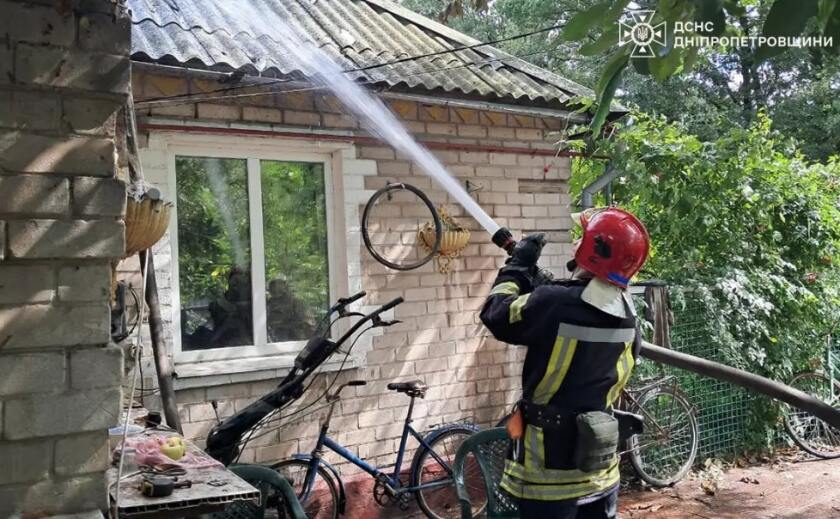 У Павлоградському районі вогнеборці ліквідували загорання житлового будинку