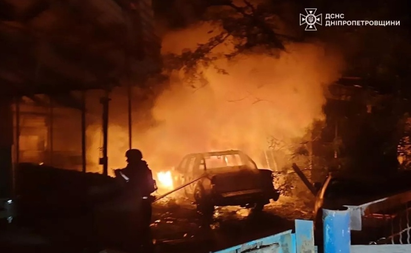 Синельниківський район: вогнеборці ліквідували пожежі, спричинені атакою БпЛА