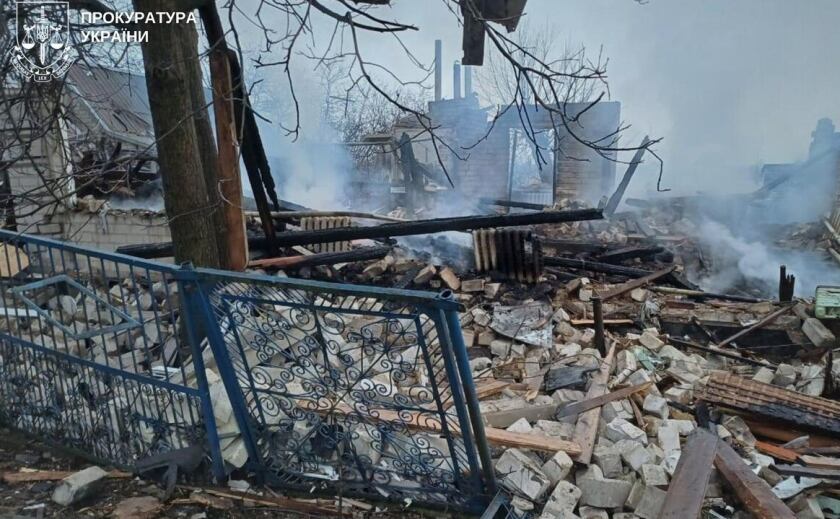 Троє поранених унаслідок ворожих обстрілів на Дніпропетровщині: прокурори фіксують наслідки