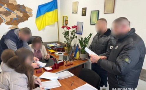На Дніпропетровщині посадовцям селищної ради оголошено підозру через незаконну передачу земель
